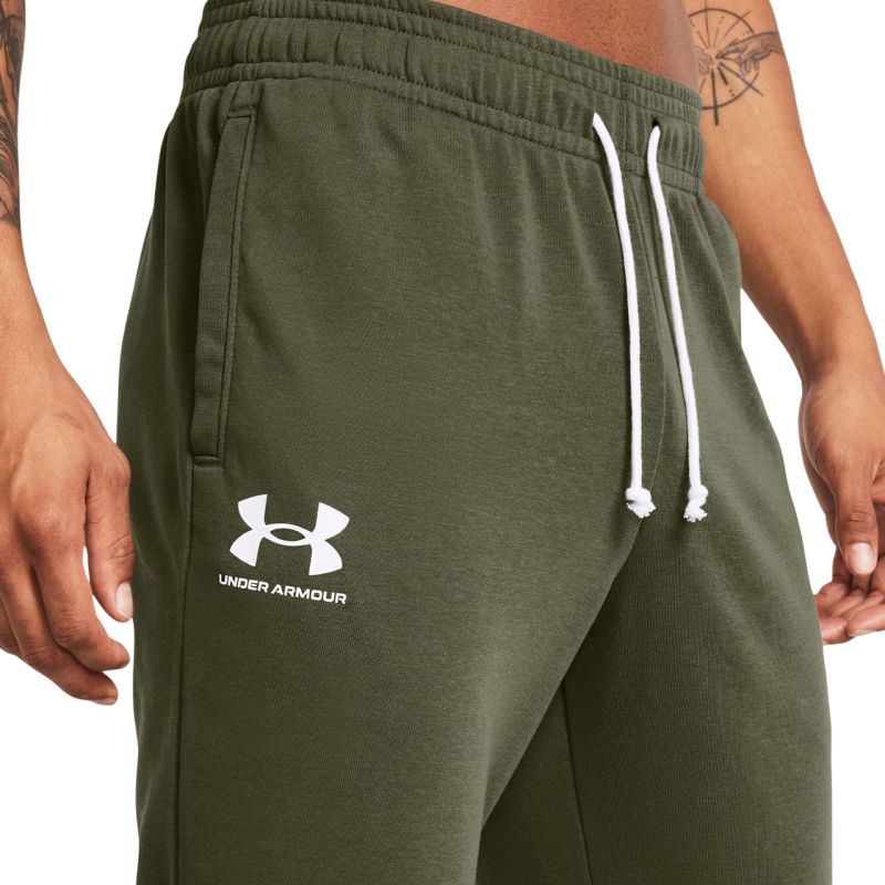 7. Spodnie Under Armour Rival Terry Jogger M 1380843 390