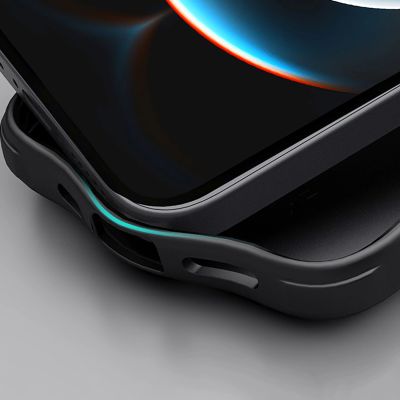 12. Etui Nillkin Super Frosted Shield Pro Magnetic na iPhone 16e / 17e - czarne