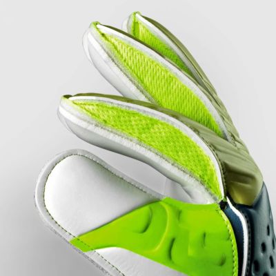 4. Rękawice piłkarskie dla bramkarza SELECT 03 Youth