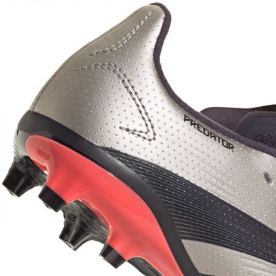 8. Buty piłkarskie adidas Predator League LL FG Jr IF6357