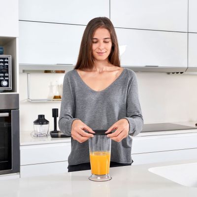 2. Blender ręczny Black+Decker BXHBA1500E (1500W)