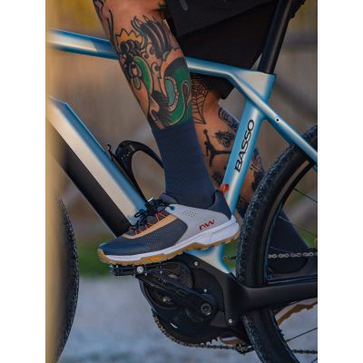 2. Buty rowerowe NORTHWAVE Freeland ciemny szary/piaskowy