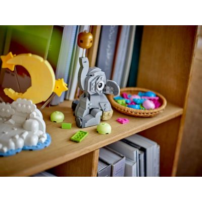 8. LEGO Inne 40814 - Słoniątko na niebie