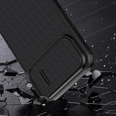 7. Nillkin Textured S Case etui iPhone 14 Pro Max pancerny pokrowiec z osłoną na aparat ciemnozielone