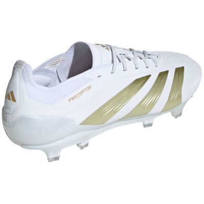 9. Buty piłkarskie adidas Predator Elite FG IG4009