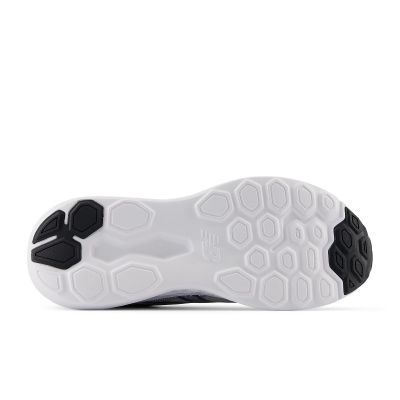9. Buty do biegania New Balance M M411RY3
