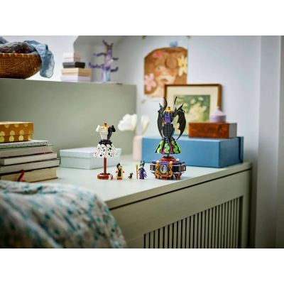 12. LEGO DISNEY CLASSIC 43262 Suknie Diaboliny i Cruelli de Mon