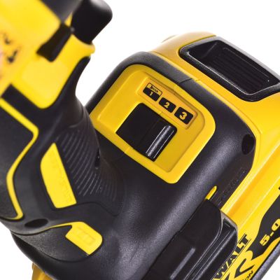 9. ZESTAW ELEKTRONARZĘDZI COMBO DEWALT DCK305P3T (DCF887+DCH273+DCG405)