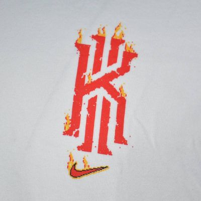 4. Koszulka Nike Kyrie Logo Dry T-shirt White - DJ1566-100