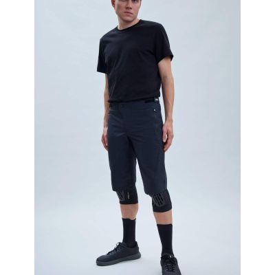 8. Spodenki rowerowe POC Essential Enduro Shorts - uranium black rozmiar: m