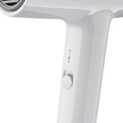 7. Braun HD1.55 suszarka do włosów 1800 W Biały