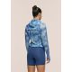 6. Kurtka damska CASALL Breeze Printed Running Jacket kolor granatowy