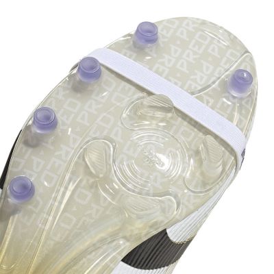7. Buty piłkarskie adidas Predator Elite AG M JR4771
