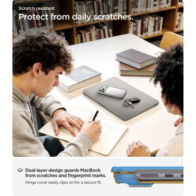 9. Etui Spigen Urban Fit na MacBook Air 13" 2023 / 2024 / 2025 2026 - szare