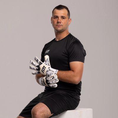 2. Rękawice bramkarskie FM Invictus X Pro S974877