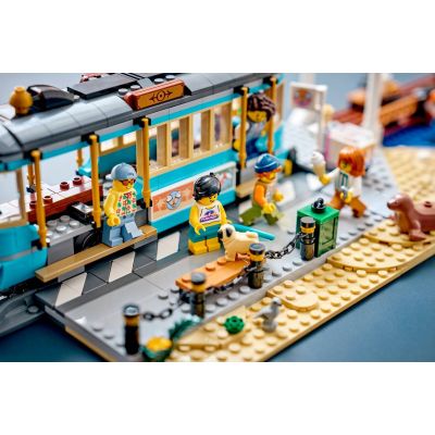 10. LEGO City 60506 - Tramwaj przy plaży