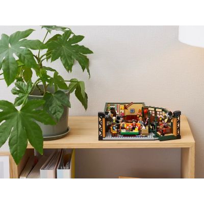 12. LEGO Ideas 21319 - Central Perk