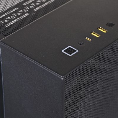 17. Obudowa Corsair 2500X RGB ICUELINK BLACK