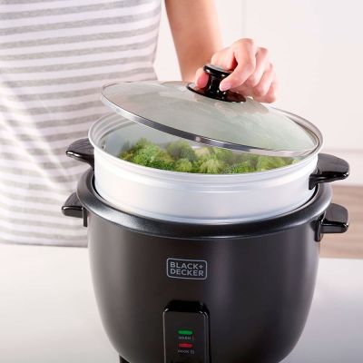 8. Ryżowar Black+Decker BXRC1800E