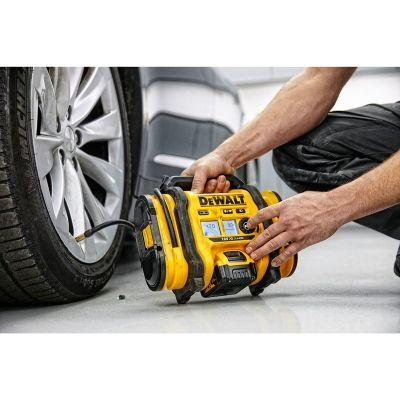 9. Kompresor akumulatorowy 18V Dewalt DCC018N-XJ