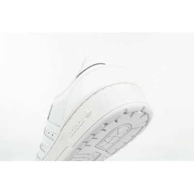 27. Buty adidas Rivalry Low W FV4225