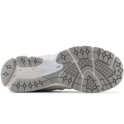 4. Buty New Balance M M2002WC