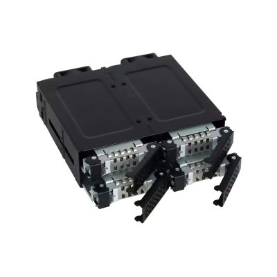6. Płyta montażowa IcyDock 4x6.3cm SATAI-III w 1x5.25" HDD/SSD bk