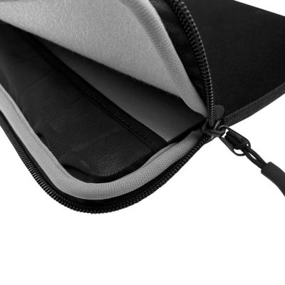 3. Torba Puro Sleeve na laptopa 16" - czarna