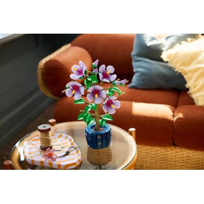 5. LEGO 10372 Botanical Collection - Hibiskus