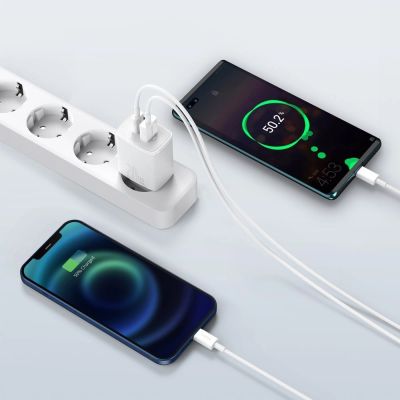 8. Szybka ładowarka sieciowa USB-A / USB-C Baseus Compact CCXJ-B02 20W 3A PD QC 3.0 - biała