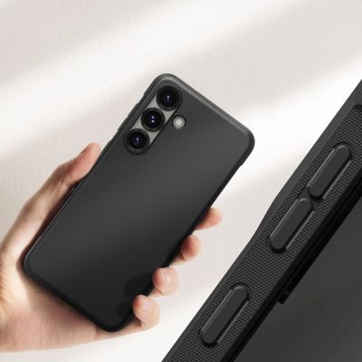 5. Etui Ringke Onyx na Samsung Galaxy S25+ - czarny