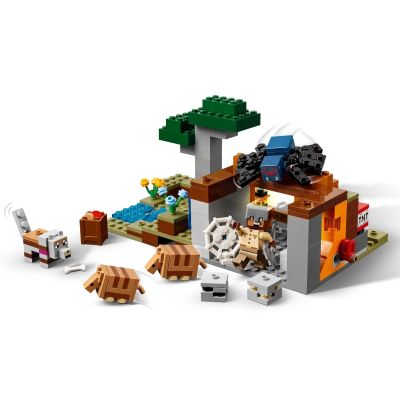 4. LEGO MINECRAFT 21269 Minecraft Wyprawa do pancernikowej kopalni