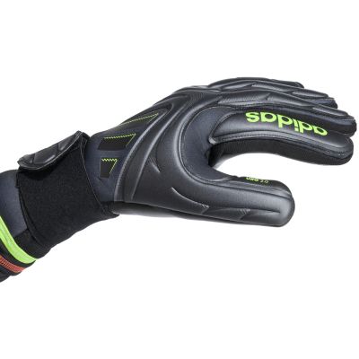 8. Rękawice bramkarskie adidas Copa Pro czarne JN5335