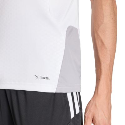 6. Koszulka męska adidas Tiro 26 Competition Sleeveless Jersey biała KA7614