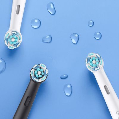 6. Braun Oral-B szczoteczka elektryczna iO8 BLACK