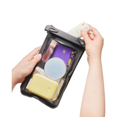 6. Etui Spigen A603 wodoodporne - czarne