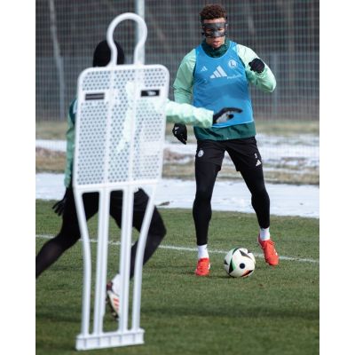 58. Mur piłkarski PRO 180 cm - NYLON