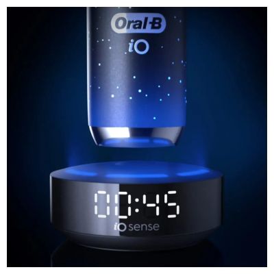 18. Szczoteczka Oral-B iO Series 10 Cosmic Black