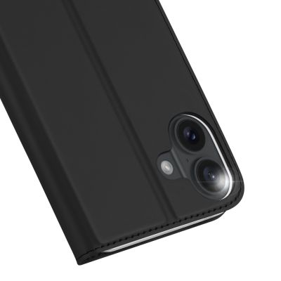 4. Etui Dux Ducis Skin Pro na iPhone 16 Plus z klapką i miejscem na kartę - czarne