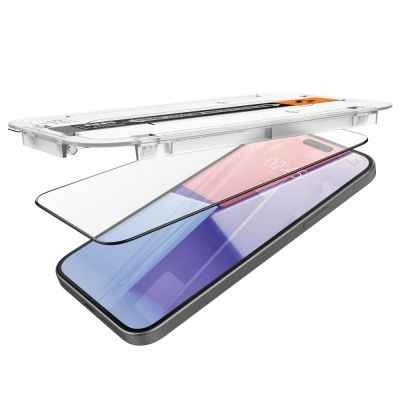 11. Szkło hartowane Spigen Glas.tR EZ Fit FC na iPhone 15 Plus - czarne