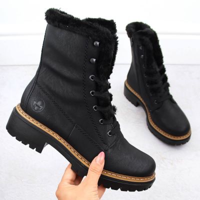 26. Buty z futerkiem Rieker W 72625-00 RKR714