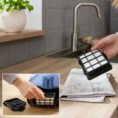 9. Odkurzacz bezworkowy Bosch Serie 2 BGC05LBU2