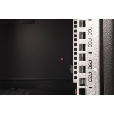 7. Digitus Szafa sieciowa wisząca Unique 19" 7U rack 600x600, drzwi szyba, czarny, niedzielona, złożona, 100kg
