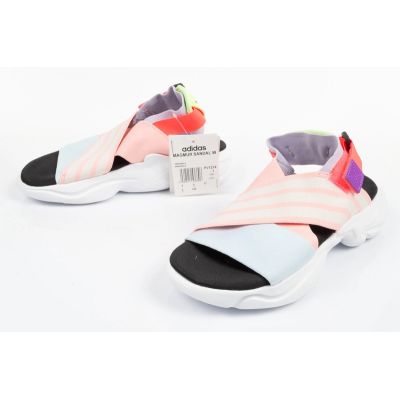 27. Sandały adidas Magmur Sandal W FV1214