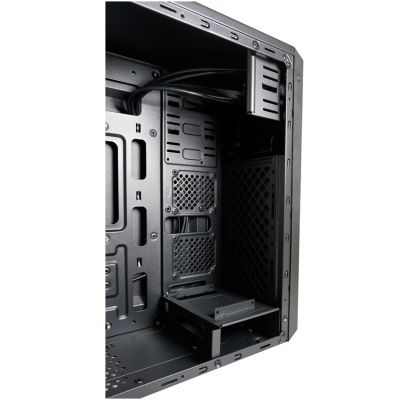 14. LC-Power 7040B Midi Tower Czarny