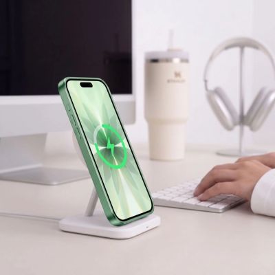 5. Etui Tech-Protect MagFlex na iPhone 17 - zielone matowe
