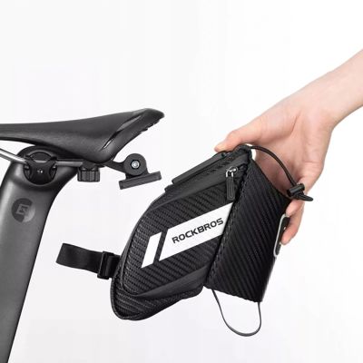 6. Torba rowerowa Rockbros C32BK podsiodłowa 1,5 l z kieszonką na bidon - czarna
