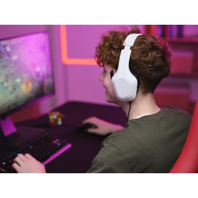 9. Słuchawki TRUST ZIROX HEADSET WHITE