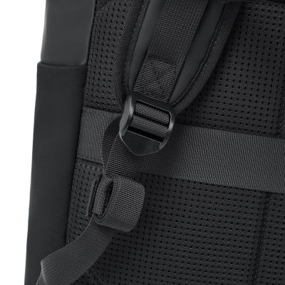 18. Rivacase Eden plecak City backpack Czarny Poliester, Skóra woskowana (Pull Up)