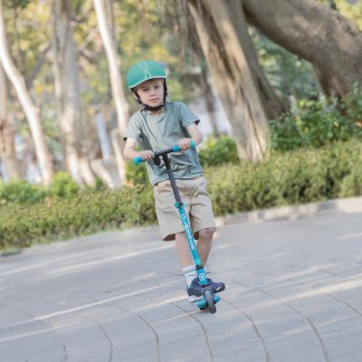 9. Kask dziecięcy Globber Ultimum S/M szmaragdowy [51-55 cm] (601-107)